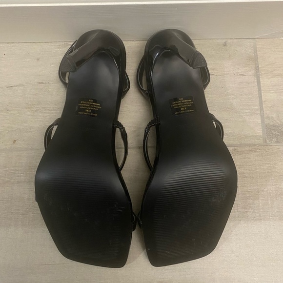 Steve Madden Shiny Black Shoes - Picture 3 of 3